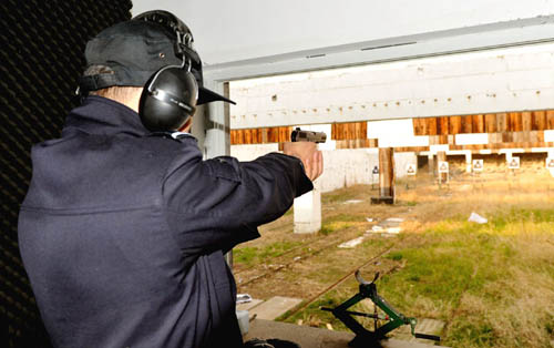 滨城公安分局组织实弹射击训练