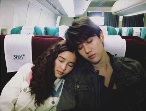 泰版《浪漫满屋》<em>教你100种</em>情侣照Pose Mike