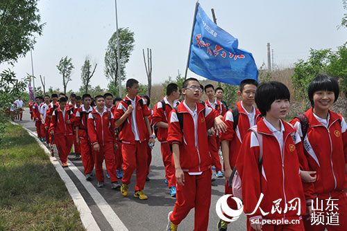 济南二十七中绿色梦想、青春起航远足活动
