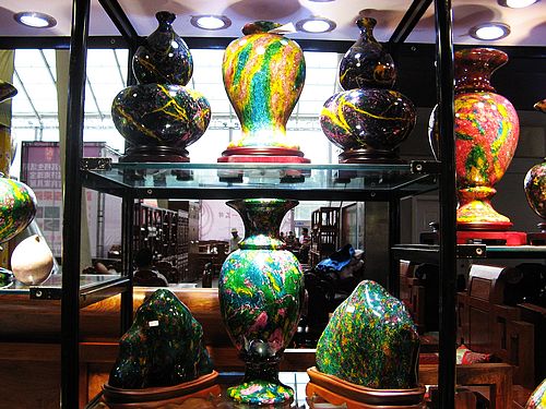 第十七届济南珠宝收藏品古典家具展开展