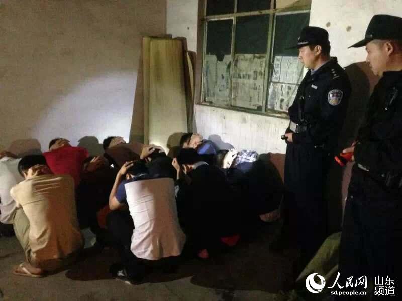 (组图)泰安警方集中打击传销违法犯罪行动图片