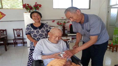 免老汉_老汉也疯狂_天下大同精品瘦老汉_老汉推动图 ...