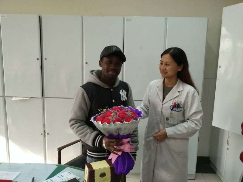 济南市中心医院呼吸内科成功救治一外籍留学生