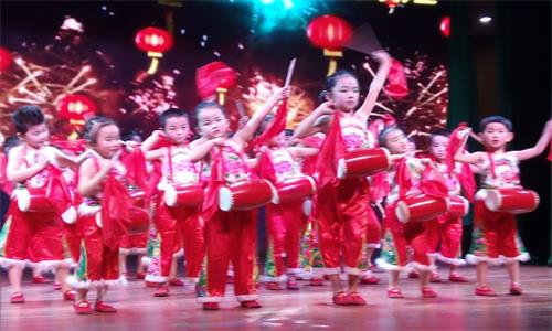 济宁市举行2016迎新春爱心有声听障儿童康复