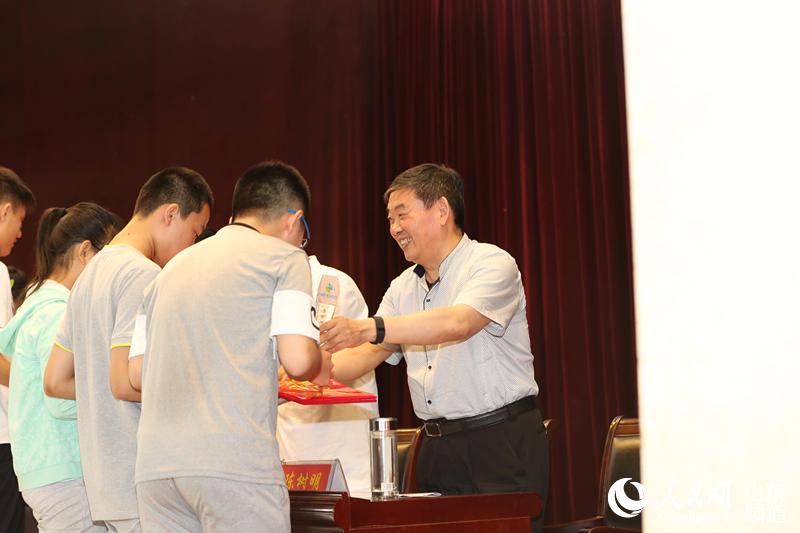 东顺集团董事长_牡丹江顺峰集团董事长