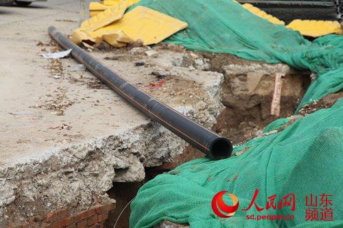 兖州铁路部门成功制止一起新兖铁路非法穿越管