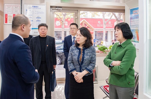 山东银监局党委书记、局长陈颖同志赴齐鲁银行