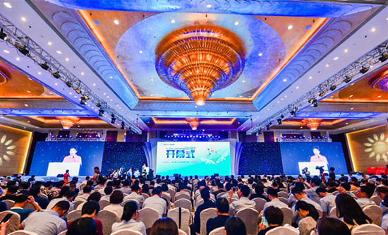 鏈接世界、共筑健康2019世界華人醫師年會在青島舉行