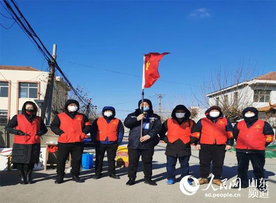 河南一村退役軍人為主的執勤隊伍