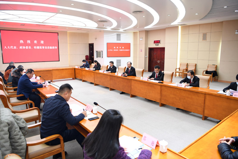 �ڼ䣬�ٿ����˴��������ЭίԱ�������ලԱ��ý�������̸�ᡣ����Ӱ ��������
