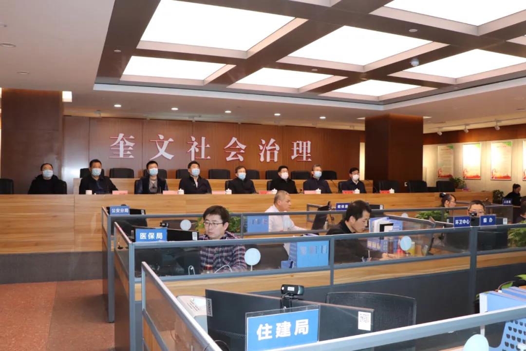 在奎文区,调研组实地走访了区社会治理服务中心,北苑街道金都社区虞河