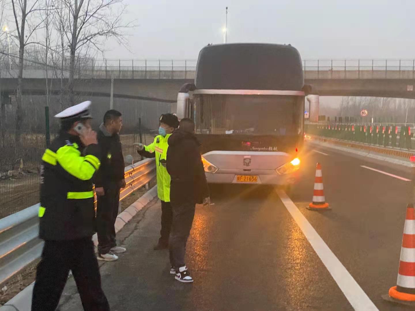 北京 汽车 救援_汽车汽车道路救援_昆山汽车困境救援