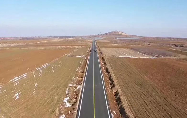 该行支持的莱西市”四好农村路“集中攻坚项目