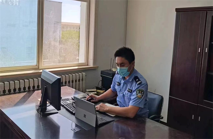鲁润志正在进行流调分析