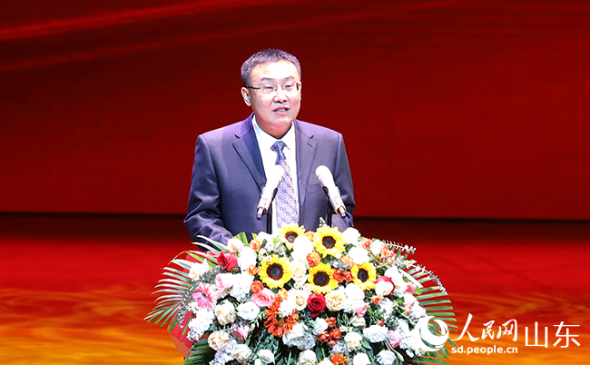 文化和旅游部副部长卢映川致辞。人民网 刘祺摄