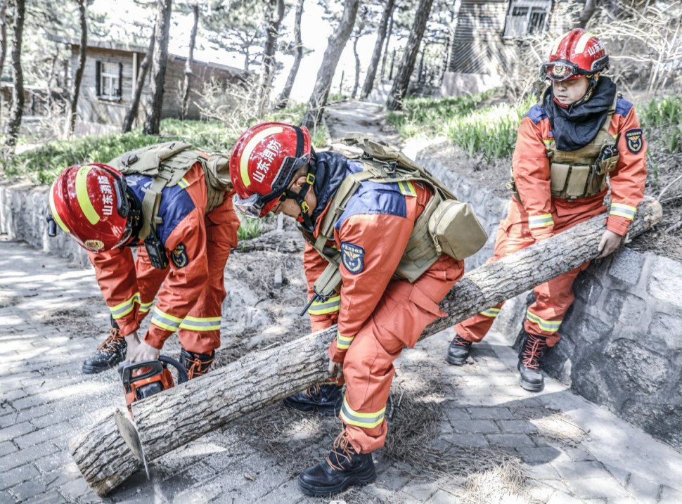 山东消防鲁中协作区森林火灾跨区域实战演练在淄博举行