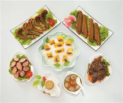 鵝肝及鵝體熟制品。本文圖片均為張書寧攝