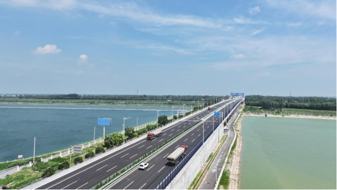 东明黄河大桥方便了黄河两岸的市民通行。菏泽市信访局供图