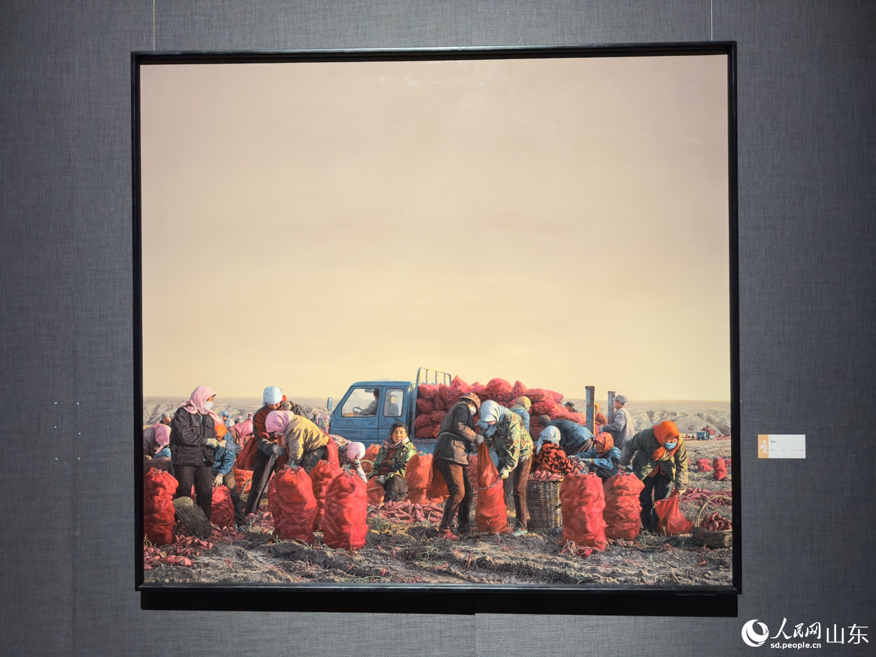 参展作品《朝阳》。人民网 庄润泽摄