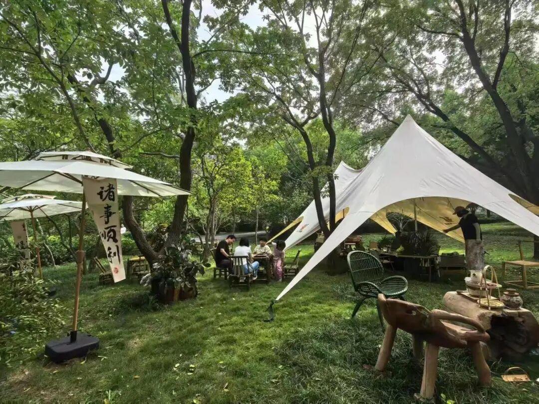 千佛山景区游憩茶歇共享绿地