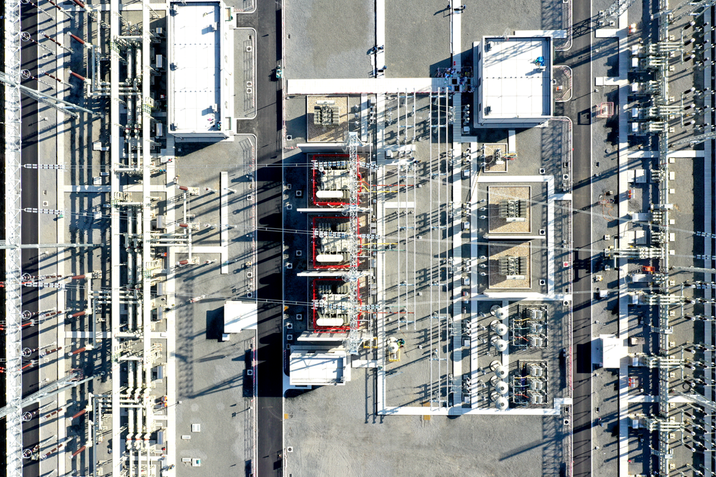 乳山500千伏變電站設備區鳥瞰 劉中華攝