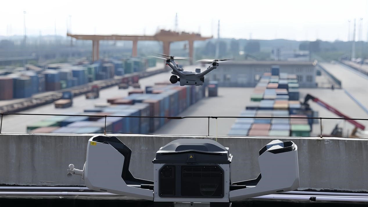 無人機自動巡檢作業。張亞楠攝