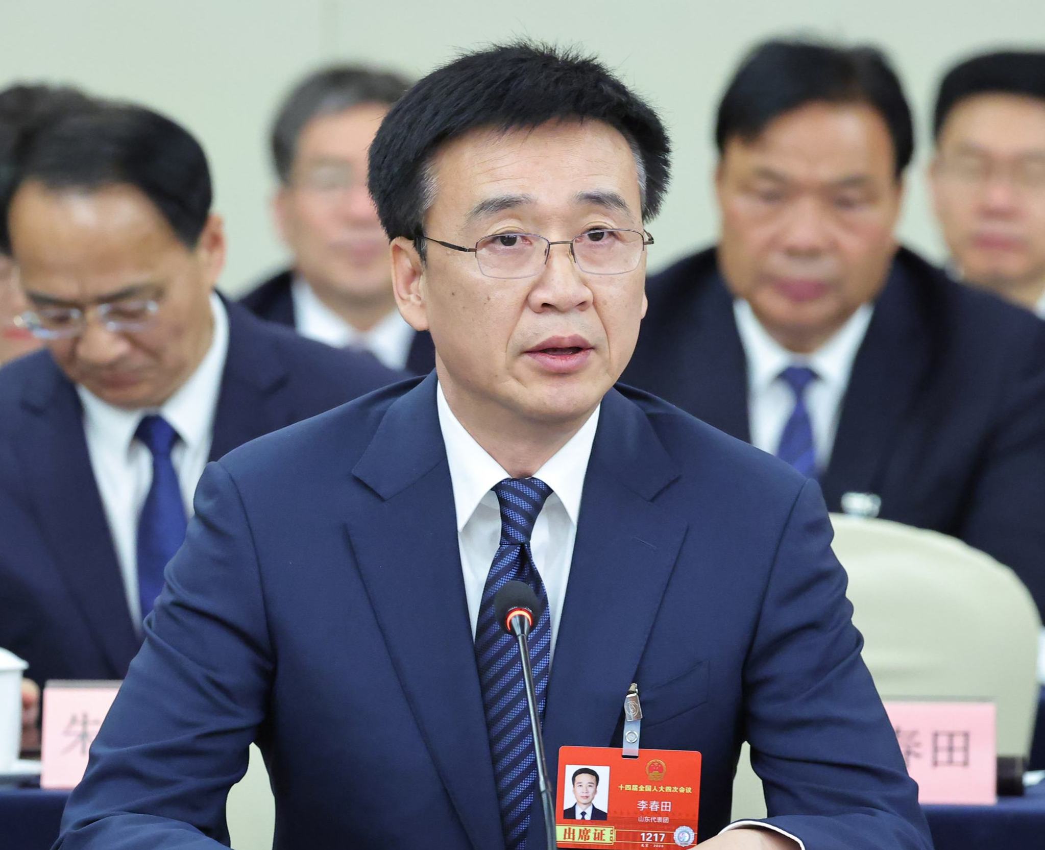 李春田                                               将保障和改善民生作为头等大事，让更多人能够在滨州安居乐业、心安顺遂，共同书写更有温度、更有质感的幸福滨州答卷。                  