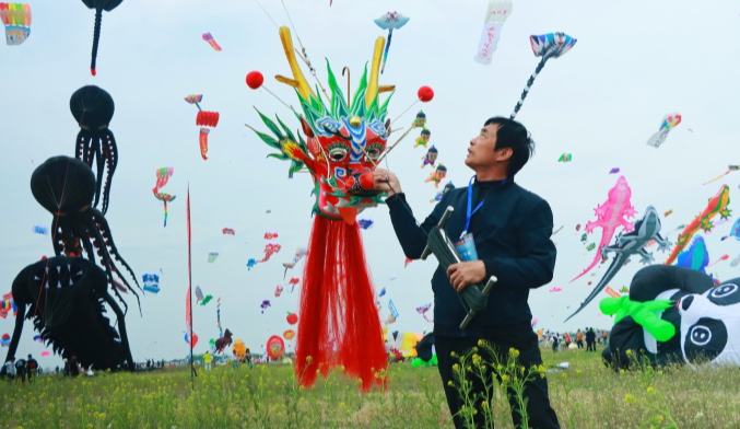 第22届世界风筝锦标赛预赛在潍坊滨海开赛