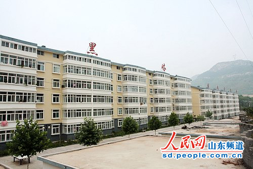 贫困生人均年收入_中国农村人均年收入(2)