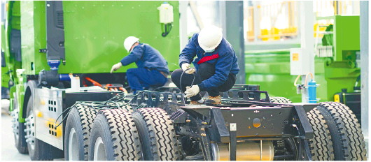 □記者張曉帆通訊員丁之報道 青島德先的氫動力系統為自卸車提供強勁的動能。